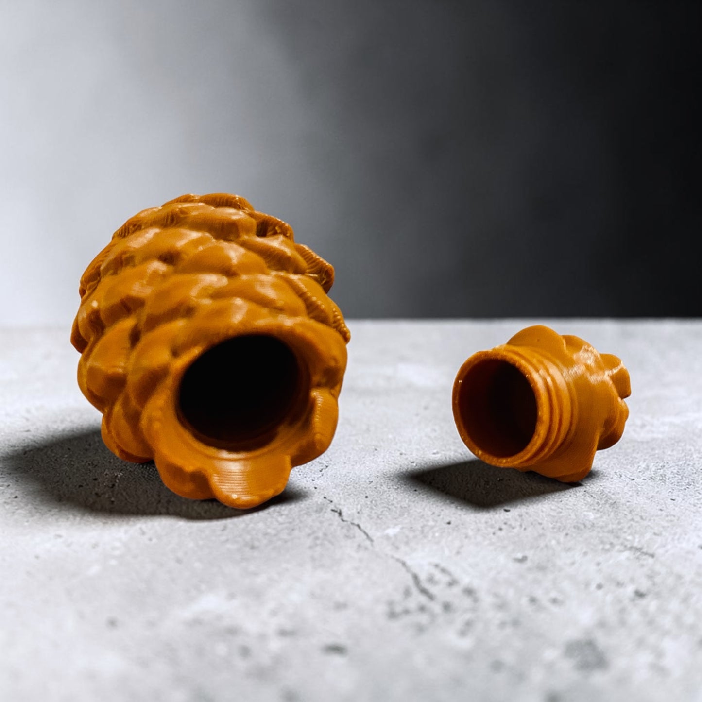 Nosework skjul - grankogle
